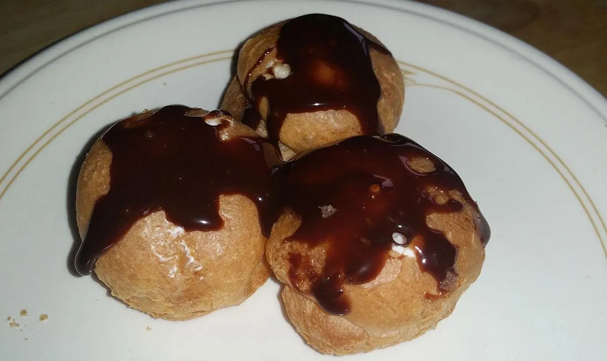 Tesco Free From Profiteroles | Product Review