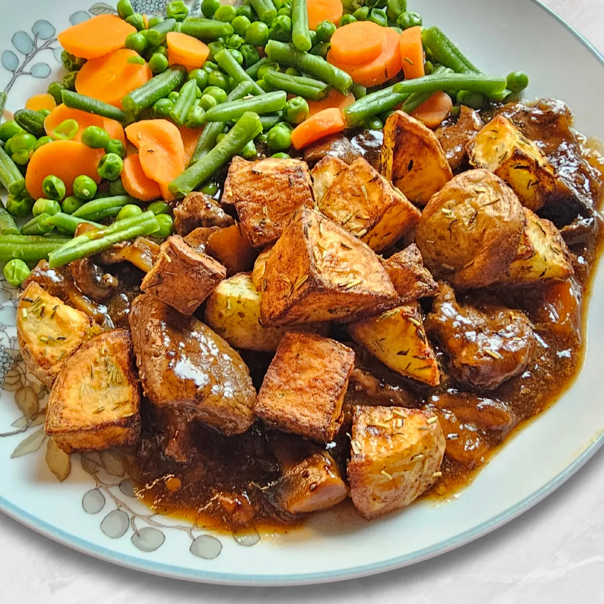 Gluten Free Slow Cooker/Air Fryer Roastie Topped Steak and Kidney Stew