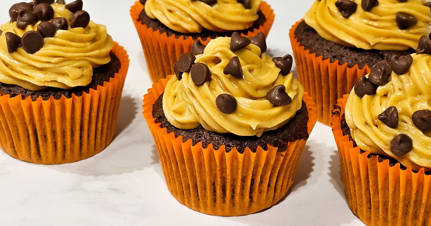 Gluten Free Chocolate Peanut Butter Cakes