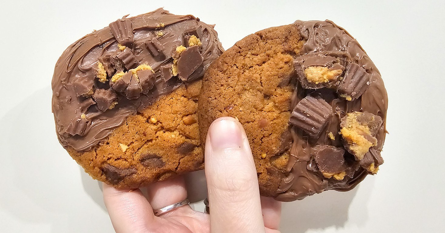 Gluten Free Crunchy Peanut Butter and Chocolate Cookies - Coeliac Sanctuary