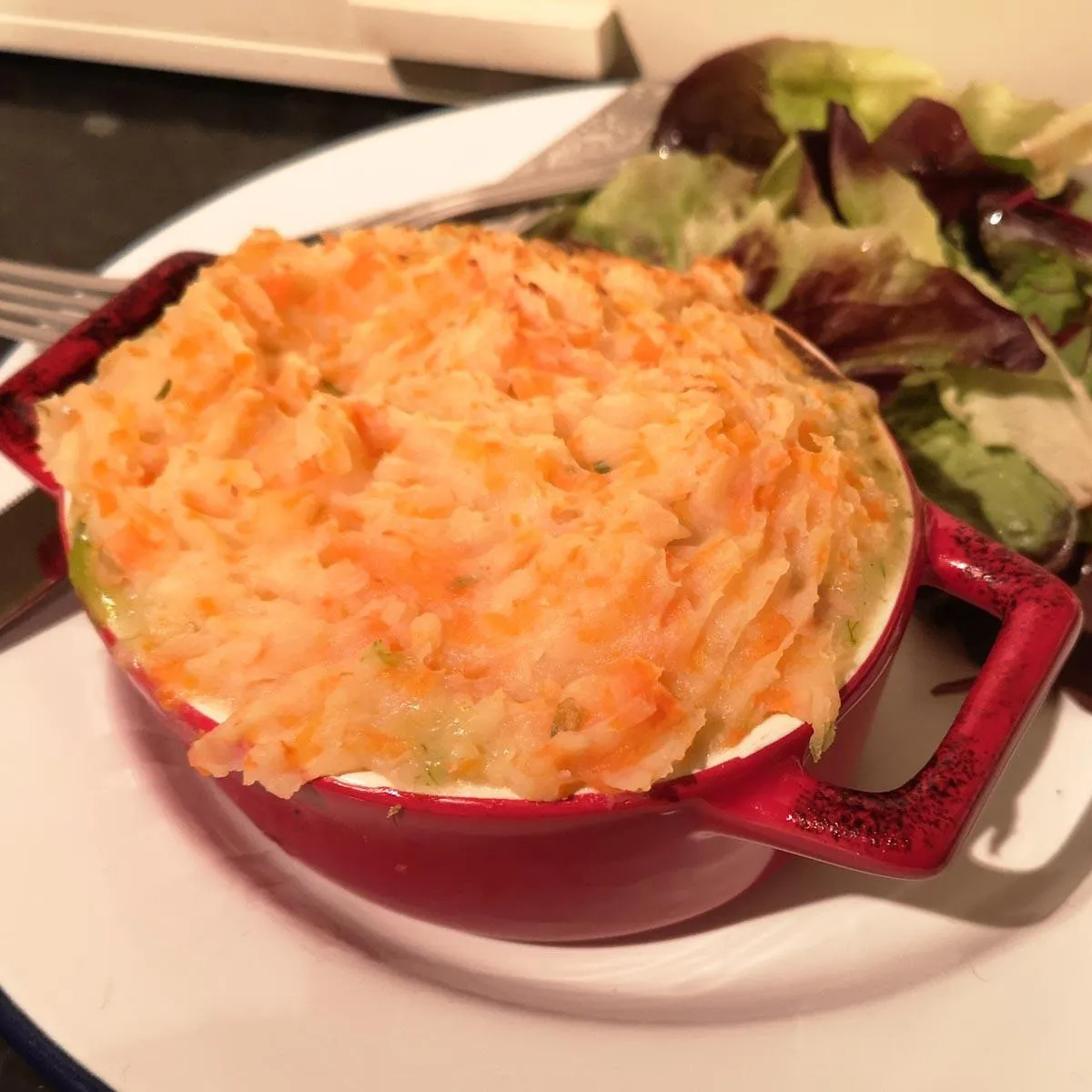 Gluten Free Mash Topped Chicken, Ham and Cheese Pie